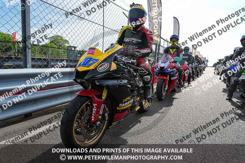 donington no limits trackday;donington park photographs;donington trackday photographs;no limits trackdays;peter wileman photography;trackday digital images;trackday photos
